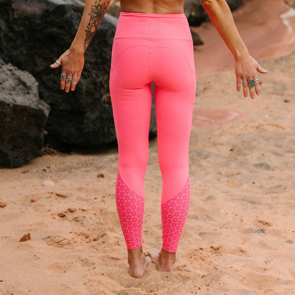 Zyia NEW Hot Pink Neon Coral Flower Power Luxe High Rise 7/8 Leggings Athleisure